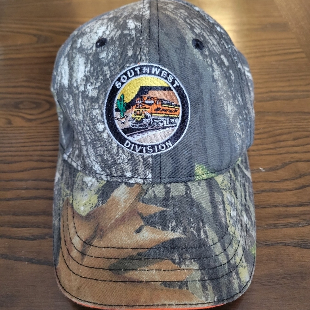 SOUTHWEST DIVISION Men's Hunting Camo Hat One Size Color Green